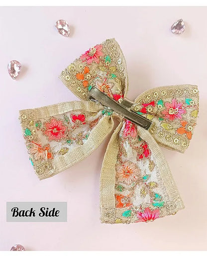 Embridery Piggy Tail Bow Alligator Clip - Cream