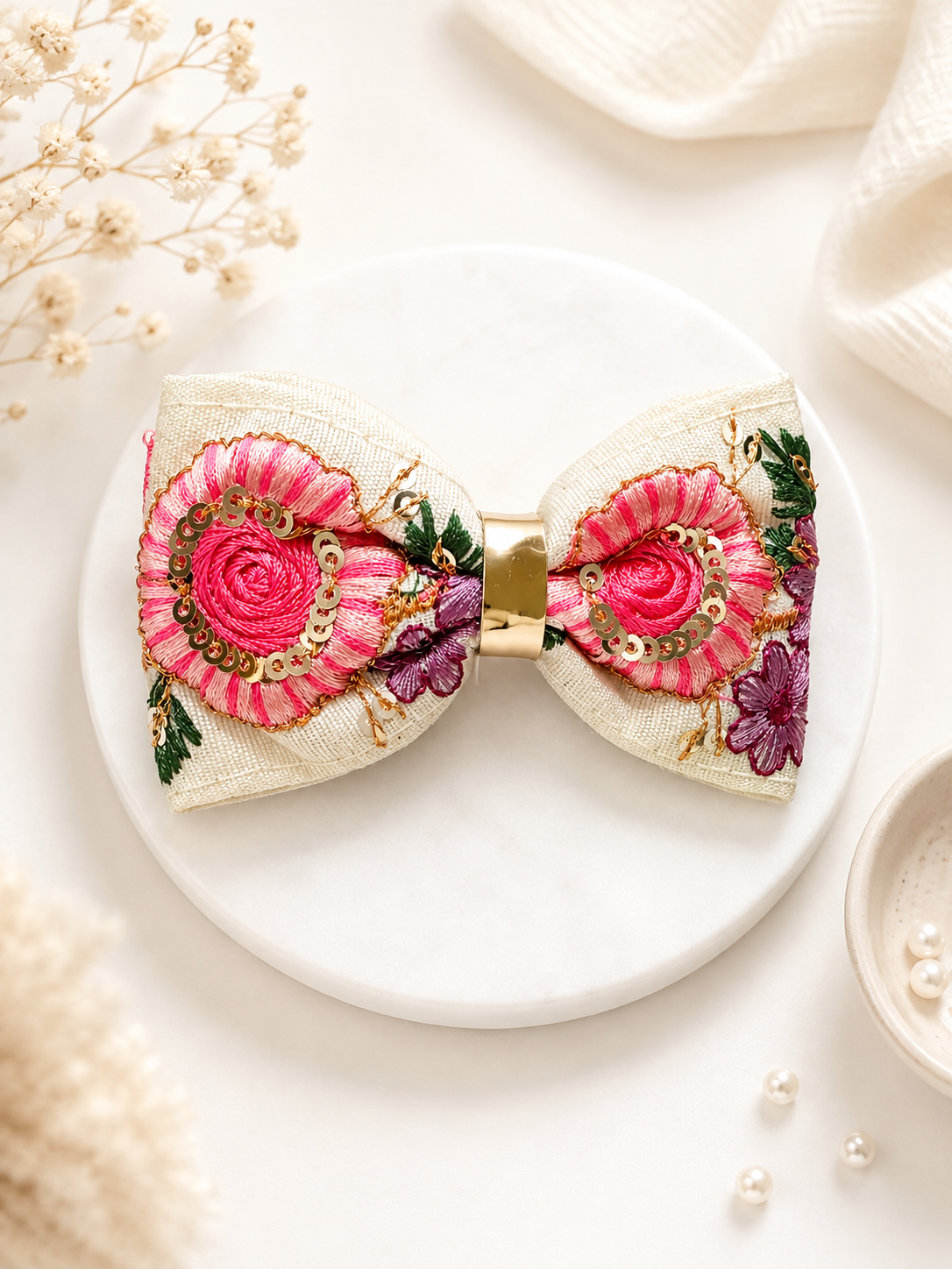 Multicolor Embroidery Alligator clip -White