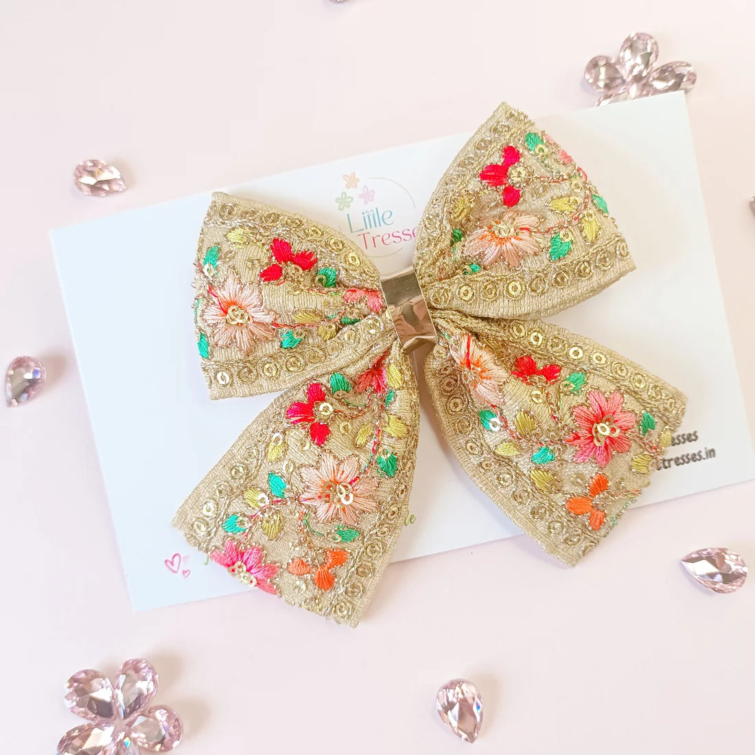 Embridery Piggy Tail Bow Alligator Clip - Cream
